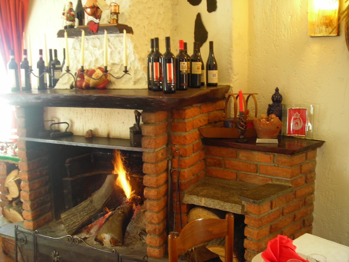 Hotel Rondanino Lanzo dʼIntelvi エクステリア 写真