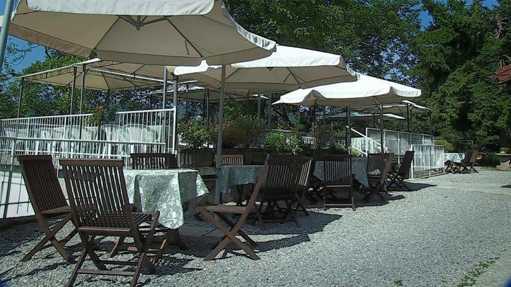 Hotel Rondanino Lanzo dʼIntelvi エクステリア 写真