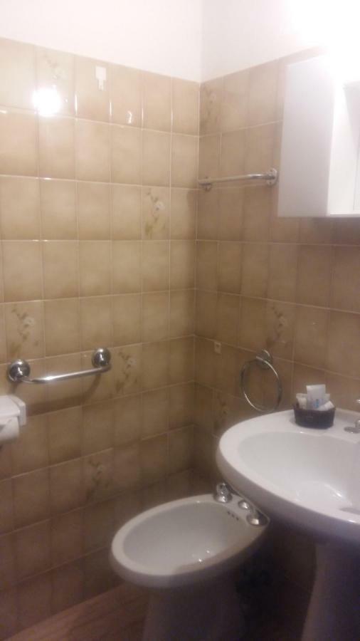 Hotel Rondanino Lanzo dʼIntelvi エクステリア 写真