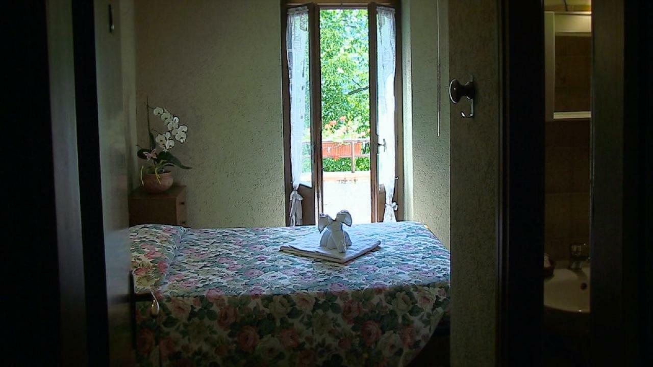 Hotel Rondanino Lanzo dʼIntelvi エクステリア 写真