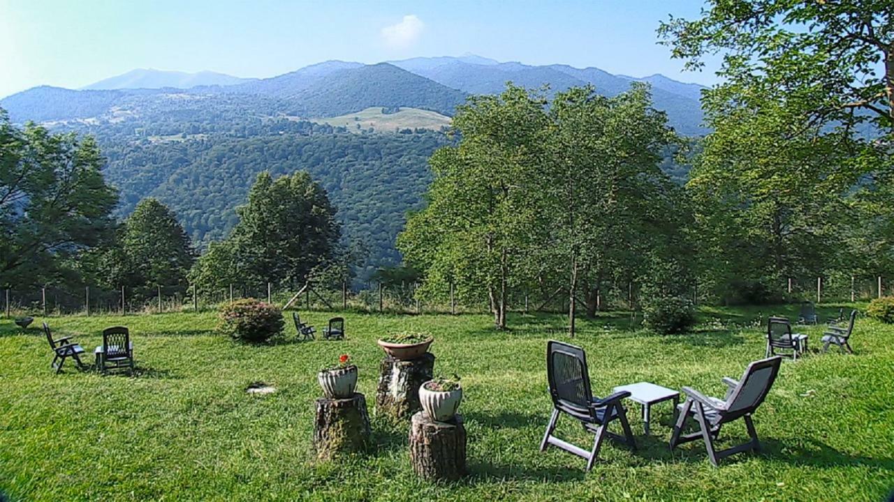 Hotel Rondanino Lanzo dʼIntelvi エクステリア 写真